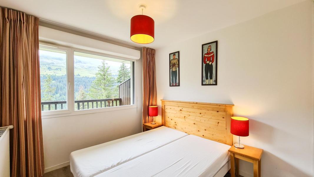 Rent in ski resort 3 room apartment 6 people (05) - Résidence les Pléiades - Flaine - Bedroom