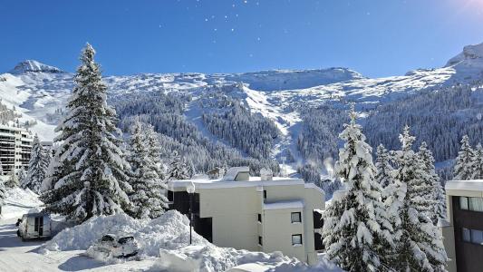 Rent in ski resort La Résidence Andromède - Flaine - Winter outside