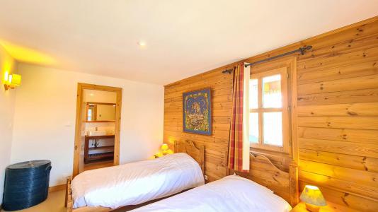 Rent in ski resort 7 room chalet 12 people (66) - Les Chalets du Hameau - Flaine - Bedroom