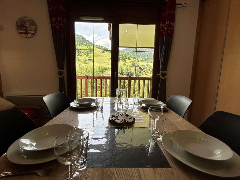 Rent in ski resort 2 room apartment 4 people (09) - Chalets des Evettes - Flumet - Living room