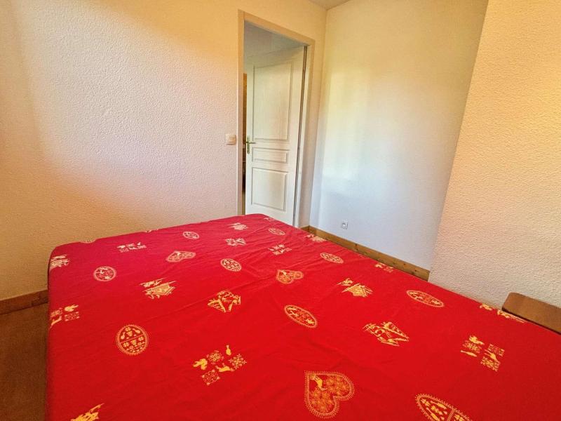 Rent in ski resort 2 room apartment 4 people (B8H) - Chalets des Evettes - Flumet - Bedroom