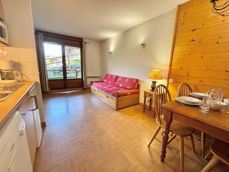 Rent in ski resort 2 room apartment 4 people (B8H) - Chalets des Evettes - Flumet - Living room