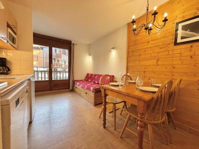 Rent in ski resort 2 room apartment 4 people (A14H) - Chalets des Evettes - Flumet - Living room