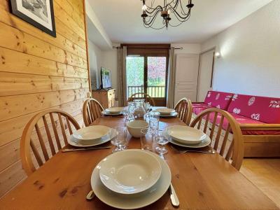 Rent in ski resort 3 room apartment 6 people (C11H) - Chalets des Evettes - Flumet - Living room