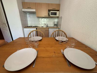 Ski verhuur Appartement 3 kamers 6 personen (120-A2H) - Chalets des Evettes - Flumet - Woonkamer