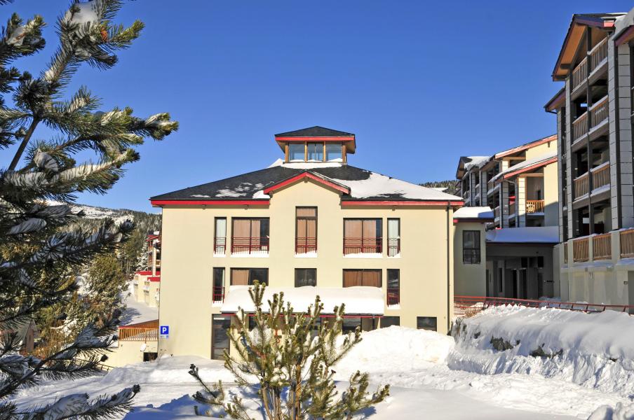 Vacances en montagne Résidence le Domaine de Castella - Font Romeu - Extérieur hiver