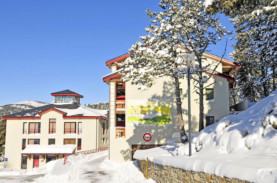 Ski verhuur Résidence le Domaine de Castella - Font Romeu - Buiten winter