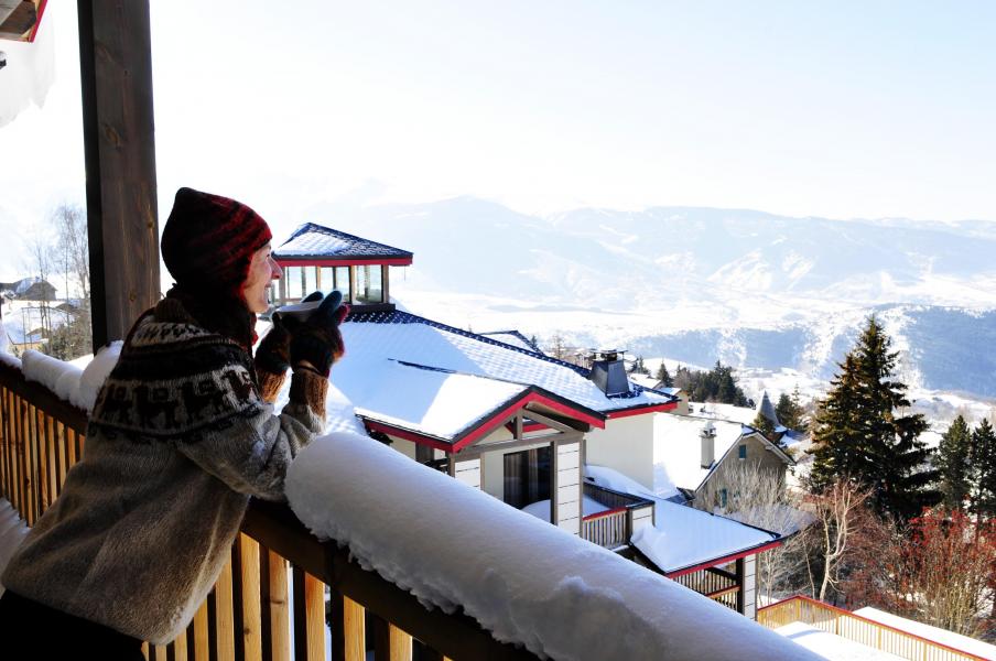 Soggiorno sugli sci Résidence le Domaine de Castella - Font Romeu - Esteriore inverno