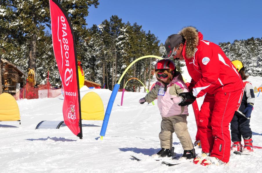 Аренда на лыжном курорте Résidence le Domaine de Castella - Font Romeu - зимой под открытым небом