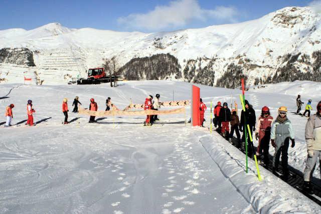 Location au ski Studio 4 personnes (2) - Résidence le Chalet - Gourette - Extérieur hiver