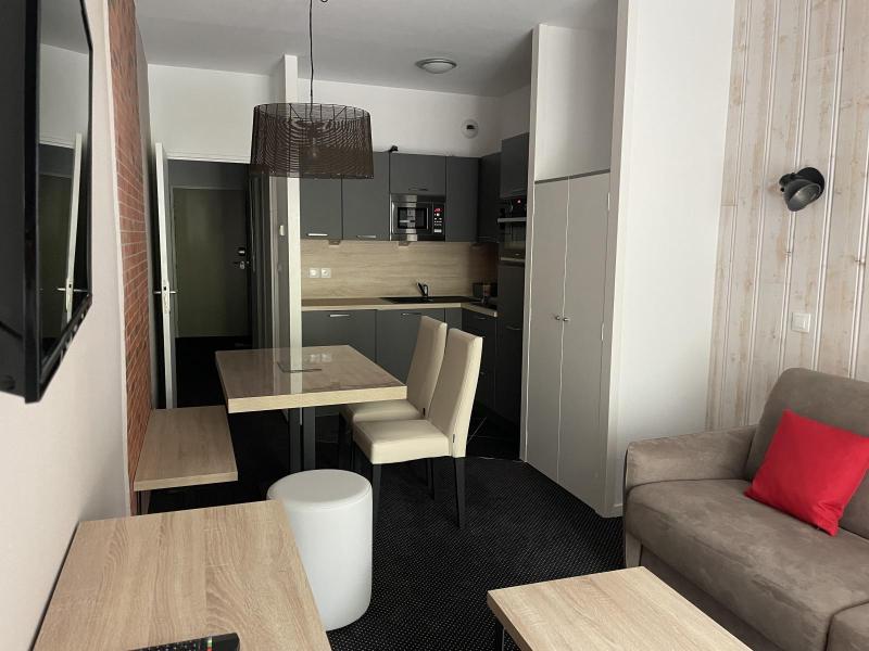 Rent in ski resort Studio sleeping corner 4 people (P15) - Résidence Portillo - Gourette