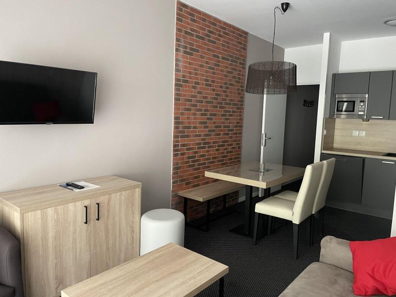 Rent in ski resort Studio sleeping corner 4 people (P17) - Résidence Portillo - Gourette