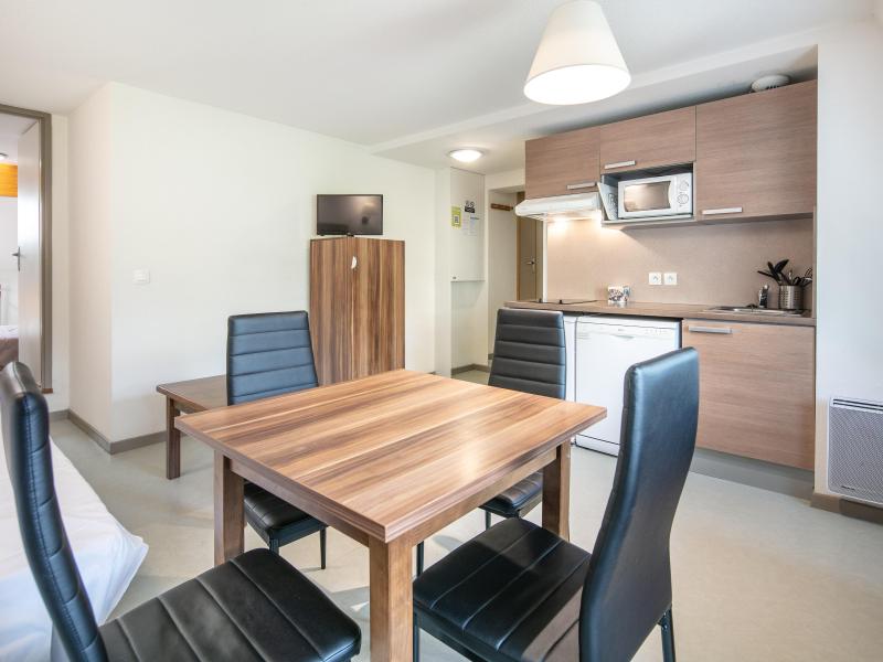 Rent in ski resort 2 room apartment 4 people (Velux only) - Résidence les Gentianes - Gresse en Vercors - Dining area