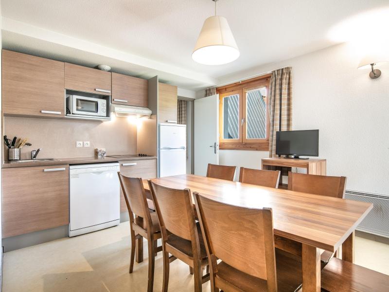 Rent in ski resort 3 room apartment 4-6 people - Résidence les Gentianes - Gresse en Vercors - Dining area