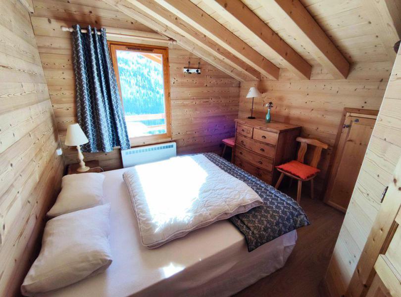 Rent in ski resort  - Chalet Mercantour 45 - Isola 2000 - Bedroom