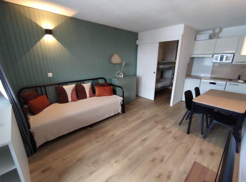 Rent in ski resort 1 room apartment 4 people (ADR I 517) - Résidence les Adrets I - Isola 2000