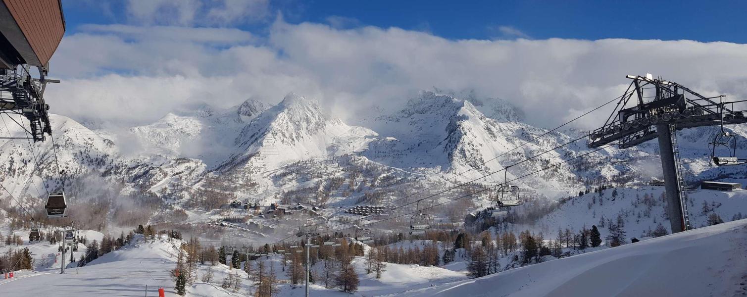 Location au ski Studio 4 personnes (D1C) - Résidence Pignals - Isola 2000 - Extérieur hiver