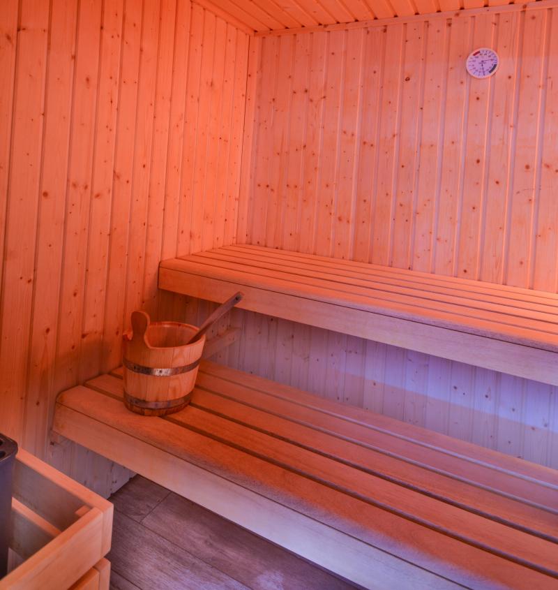 Location au ski Sowell Résidences New Chastillon - Isola 2000 - Sauna