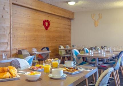 Alquiler al esquí Hôtel Le Pas du Loup - Isola 2000 - Recepción