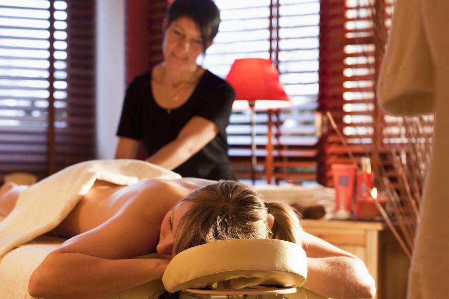 Rent in ski resort Résidence les Vallées - La Bresse - Body massage