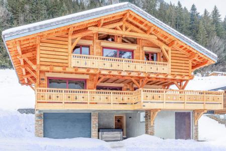 Rent in ski resort 7 room triplex chalet 15 people - Chalet Soleil d'Abondance - La Chapelle d'Abondance - Winter outside