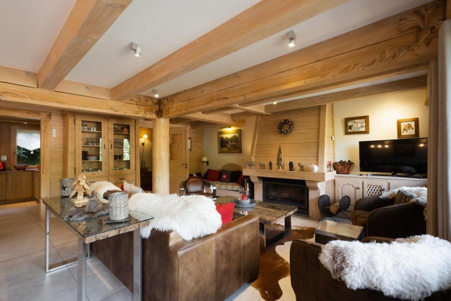 Rent in ski resort Chalet Grany - La Clusaz - Living room