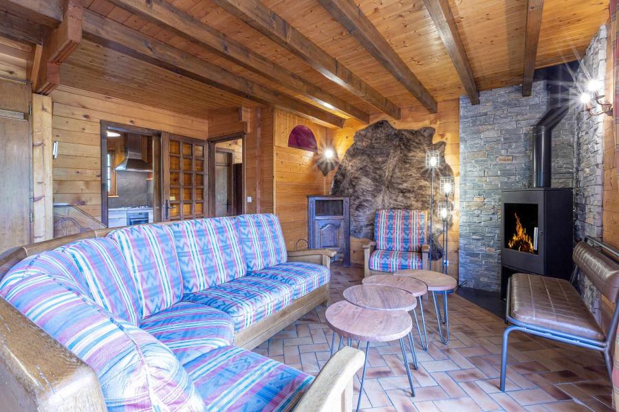 Rent in ski resort 5 room mezzanine chalet 8 people - Chalet Maq Ed Pavei - La Clusaz - Living room