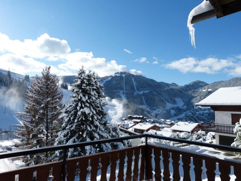 Soggiorno sugli sci Chalet Maq Ed Pavei - La Clusaz - Balcone