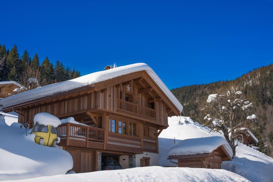 Wynajem na narty Domek górski 6 pokojowy 8 osób - Chalet Mon Alpe - La Clusaz - Zima na zewnątrz