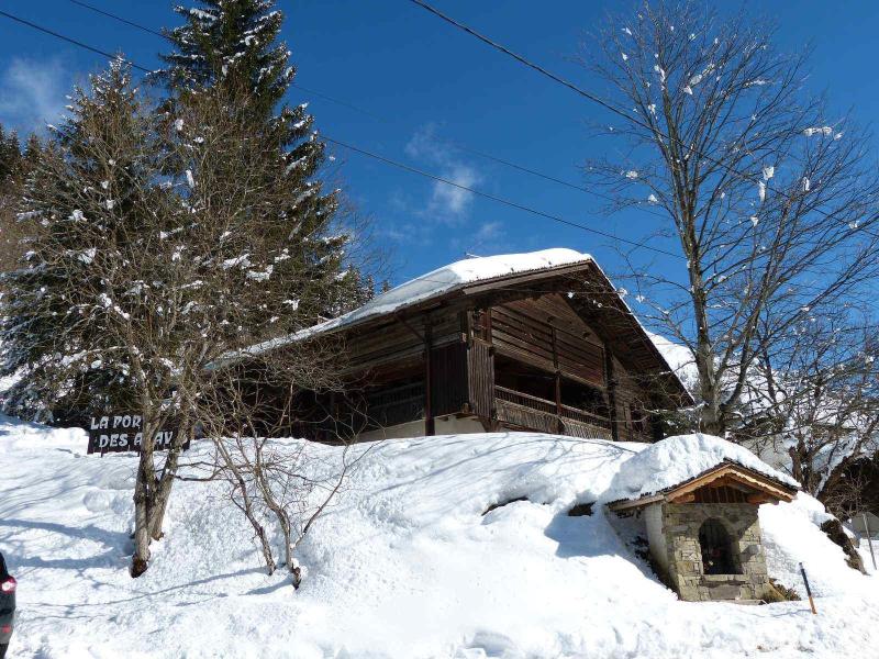 Каникулы в горах Chalet Noisetiers - La Clusaz - зимой под открытым небом