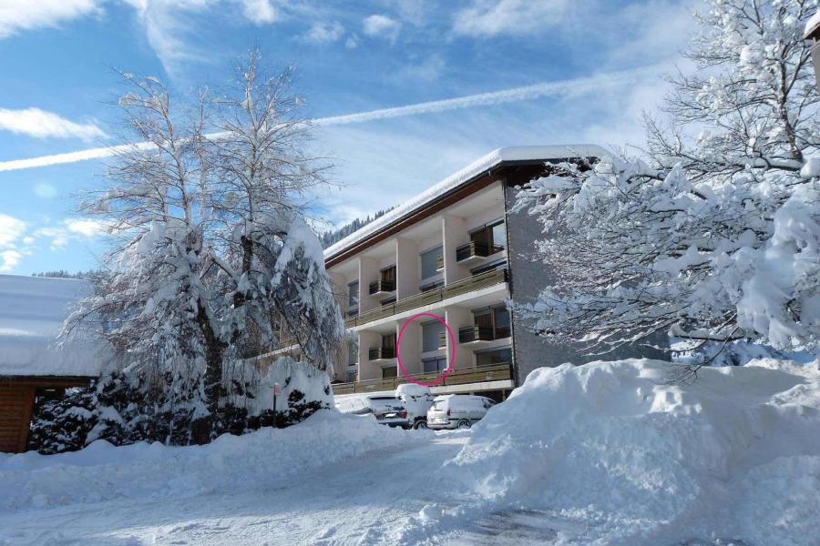 Ski verhuur Appartement duplex 4 kamers 8 personen (15) - Clé des Champs - La Clusaz - Buiten winter