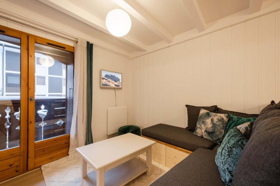 Rent in ski resort 3 room apartment sleeping corner 4 people (BR3) - Coq De Bruyere - La Clusaz - Living room