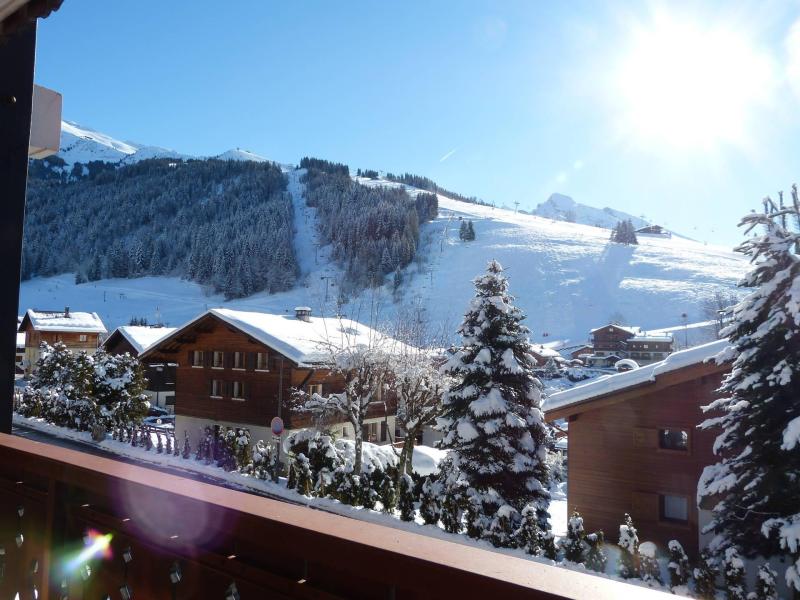 Rent in ski resort 2 room apartment sleeping corner 5 people (05) - Domanial A - La Clusaz - Balcony