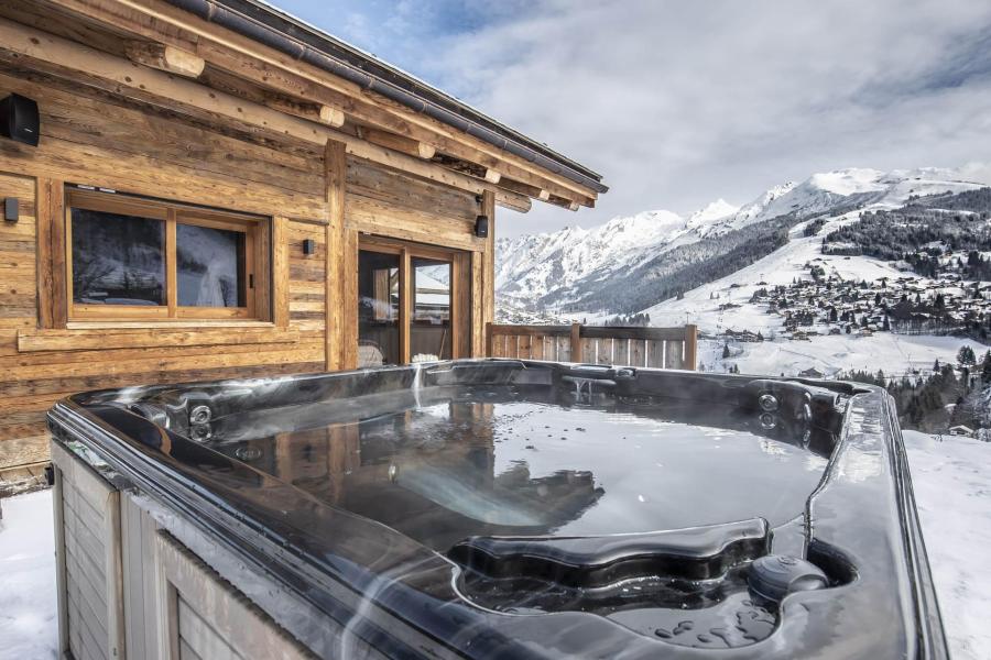 Ski verhuur Chalet 5 kamers 11 personen - Family Lodge - La Clusaz - Jacuzzi