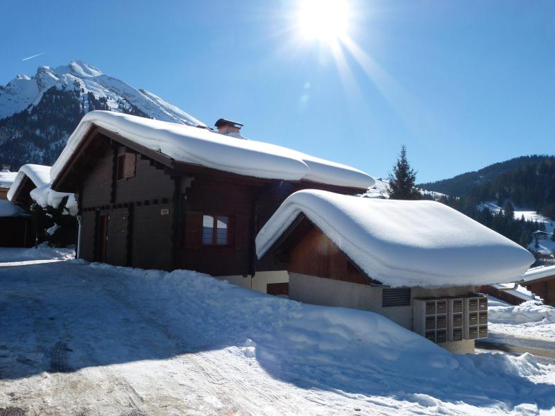 Location au ski Pistes Du Soleil 15 / Ichiban - La Clusaz - Extérieur hiver