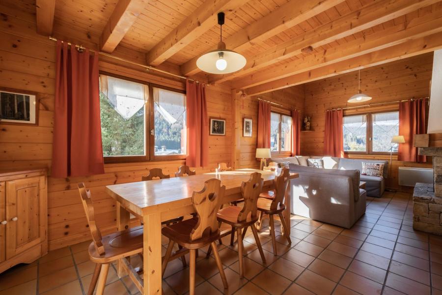 Ski verhuur Chalet 6 kamers 11 personen (15) - Pistes Du Soleil 15 / Ichiban - La Clusaz - Woonkamer