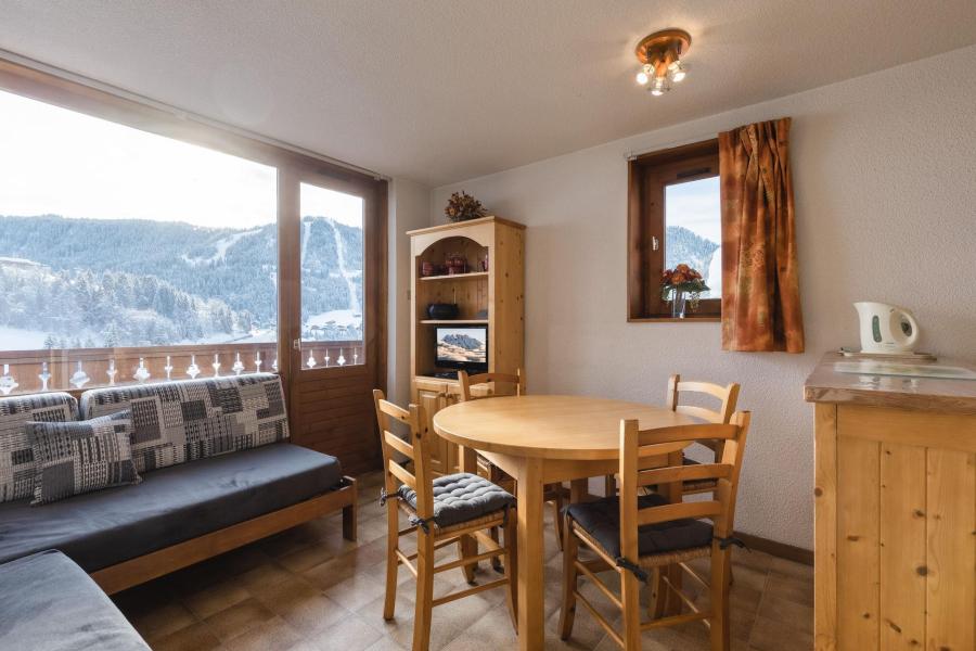 Ski verhuur Appartement 2 kamers bergnis 5 personen (31) - Résidence Alcyon - La Clusaz - Woonkamer