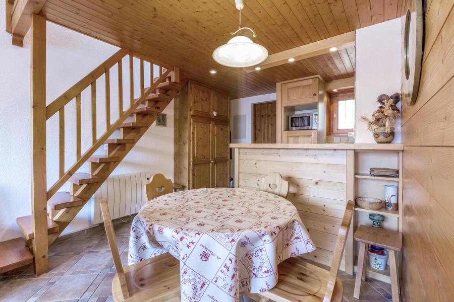 Ski verhuur Appartement 4 kamers mezzanine 6 personen (44) - Résidence Alcyon - La Clusaz - Woonkamer