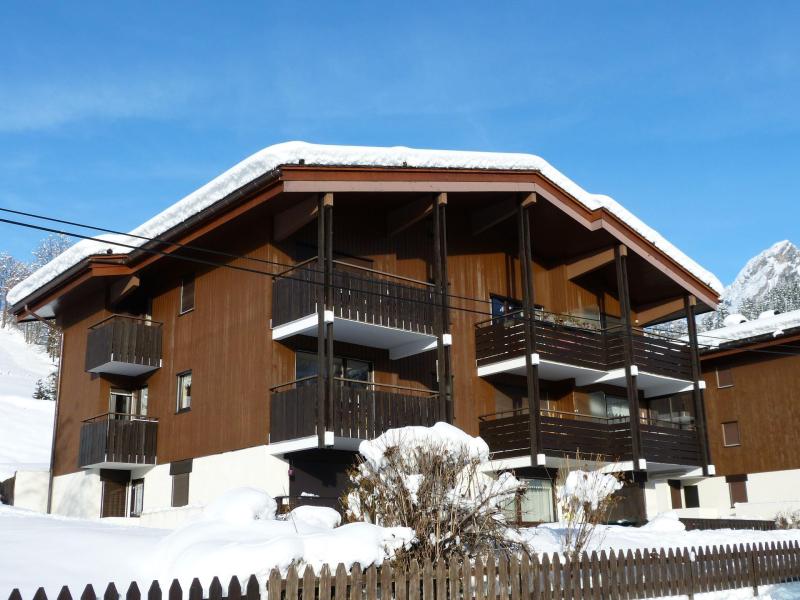 Vacances en montagne Résidence Balme I - La Clusaz - Extérieur hiver