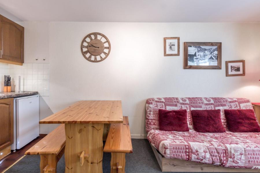 Rent in ski resort Studio 2 people (BELM05) - Résidence Belmont - La Clusaz - Living room