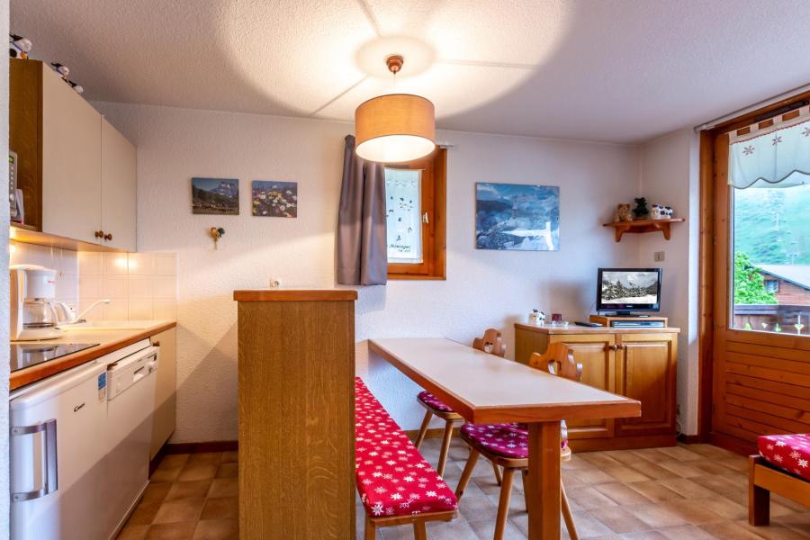 Ski verhuur Studio cabine 5 personen (25) - Résidence Biblos - La Clusaz - Woonkamer