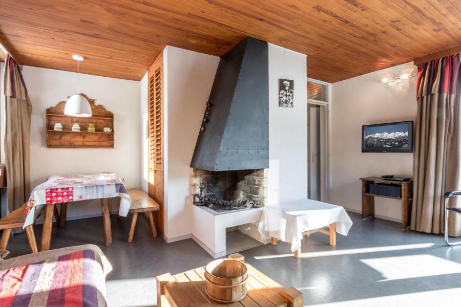 Skiverleih 2-Zimmer-Holzhütte für 4 Personen (BISO27) - Résidence Bison - La Clusaz - Wohnzimmer