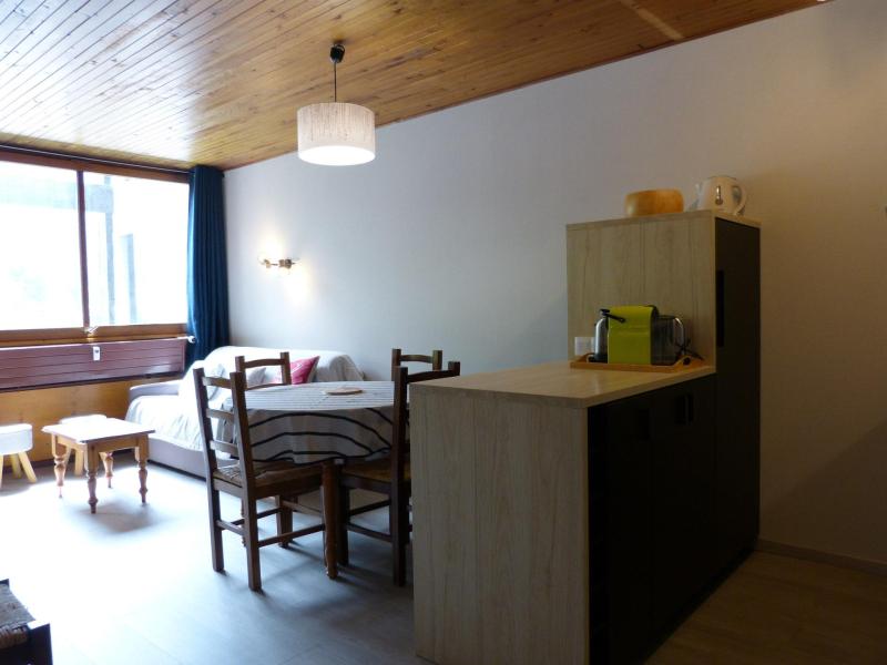 Skiverleih 3-Zimmer-Appartment für 6 Personen (BISO12) - Résidence Bison - La Clusaz - Wohnzimmer