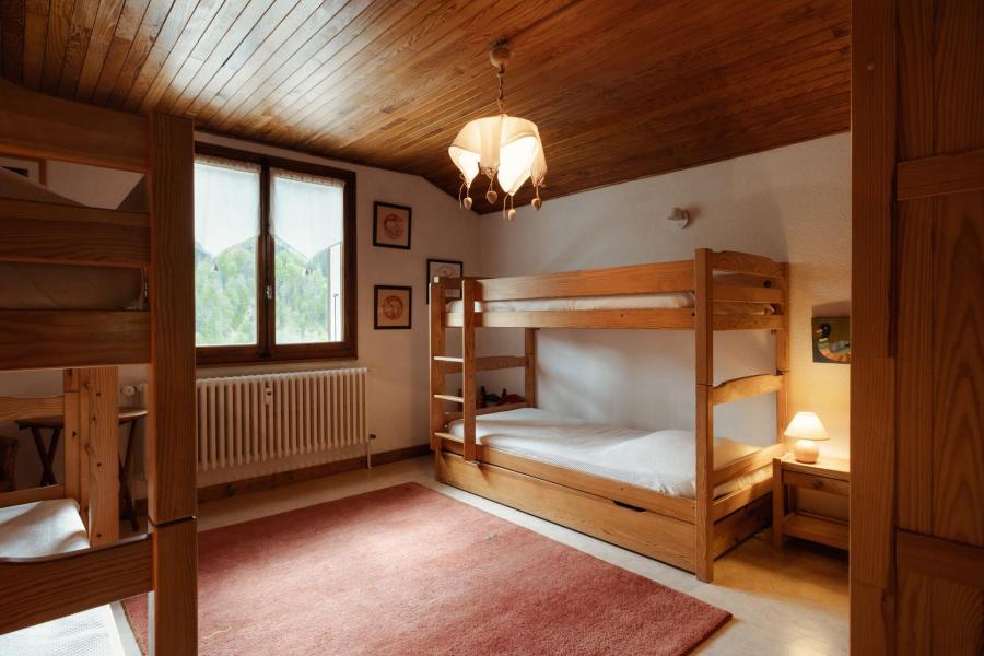 Skiverleih 4-Zimmer-Appartment für 6 Personen (CAMP04) - Résidence Campanes - La Clusaz - Schlafzimmer