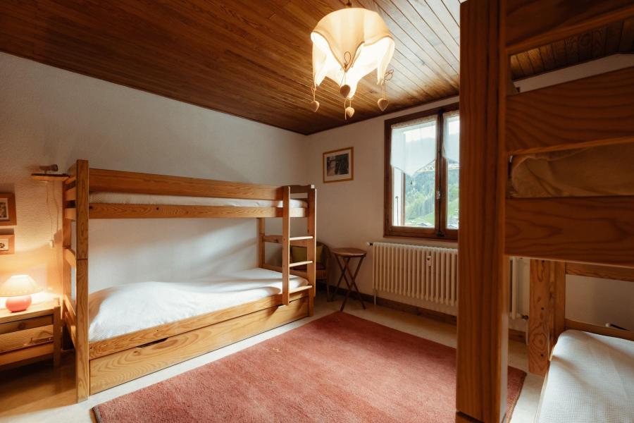 Skiverleih 4-Zimmer-Appartment für 6 Personen (CAMP04) - Résidence Campanes - La Clusaz - Schlafzimmer