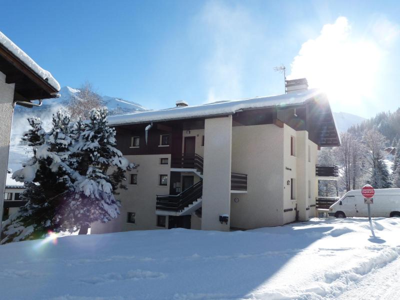 Skiverleih Résidence Chanteneige - La Clusaz - Draußen im Winter