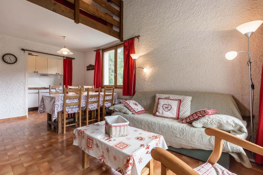 Ski verhuur Appartement 3 kamers bergnis mezzanine 6 personen (610) - Résidence Chanteneige - La Clusaz - Woonkamer