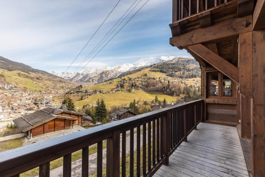 Rent in ski resort Résidence Clafoutis - La Clusaz - Balcony