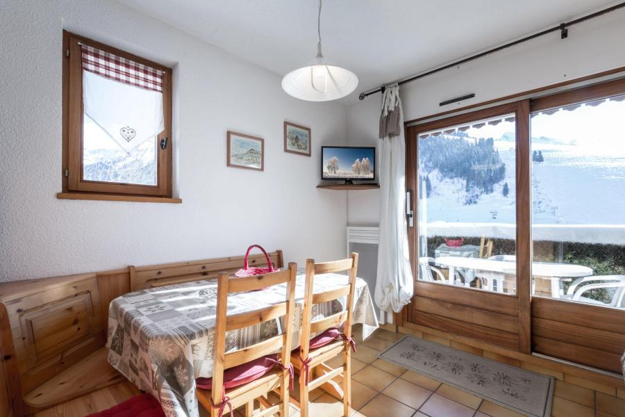 Ski verhuur Appartement 2 kamers bergnis 5 personen (05) - Résidence Danais - La Clusaz - Woonkamer