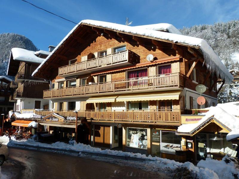 Wynajem na narty Résidence de l'Eglise - La Clusaz - Zima na zewnątrz